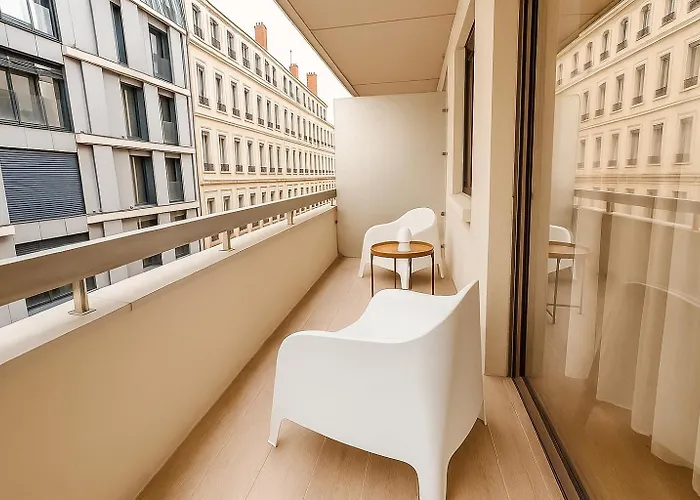 Appartamento Blossom Suite-hyper Centre Jacuzzi Balcon Clim Lione
