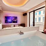 Blossom Suite-hyper Centre Jacuzzi Balcon Clim * Lyon