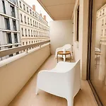 شقة Blossom Suite-hyper Centre Jacuzzi Balcon Clim ليون